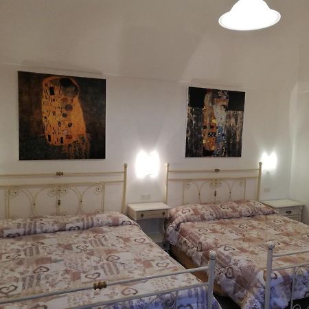 B&B Camere Montalto Centro Монтальто-ди-Кастро Экстерьер фото